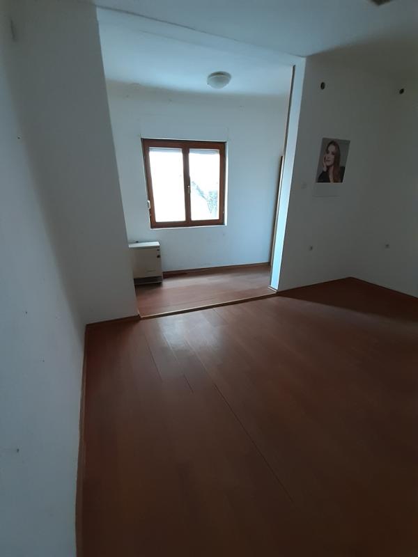 Slika 5 - Vojode Vuka,  Lokal za izdavanje, 50m2, 270€